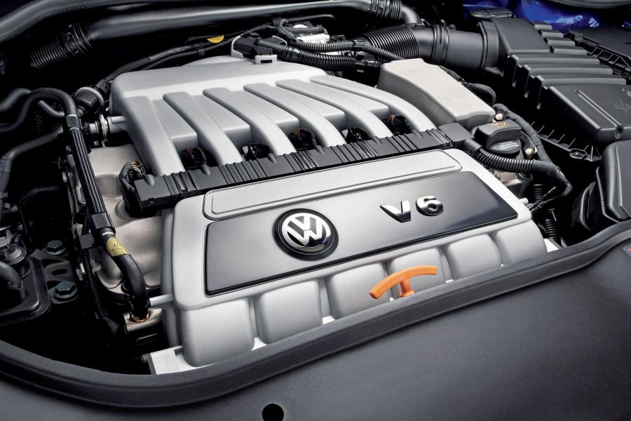 Volkswagen Golf R32 2006 года  (фото 30 из 48)